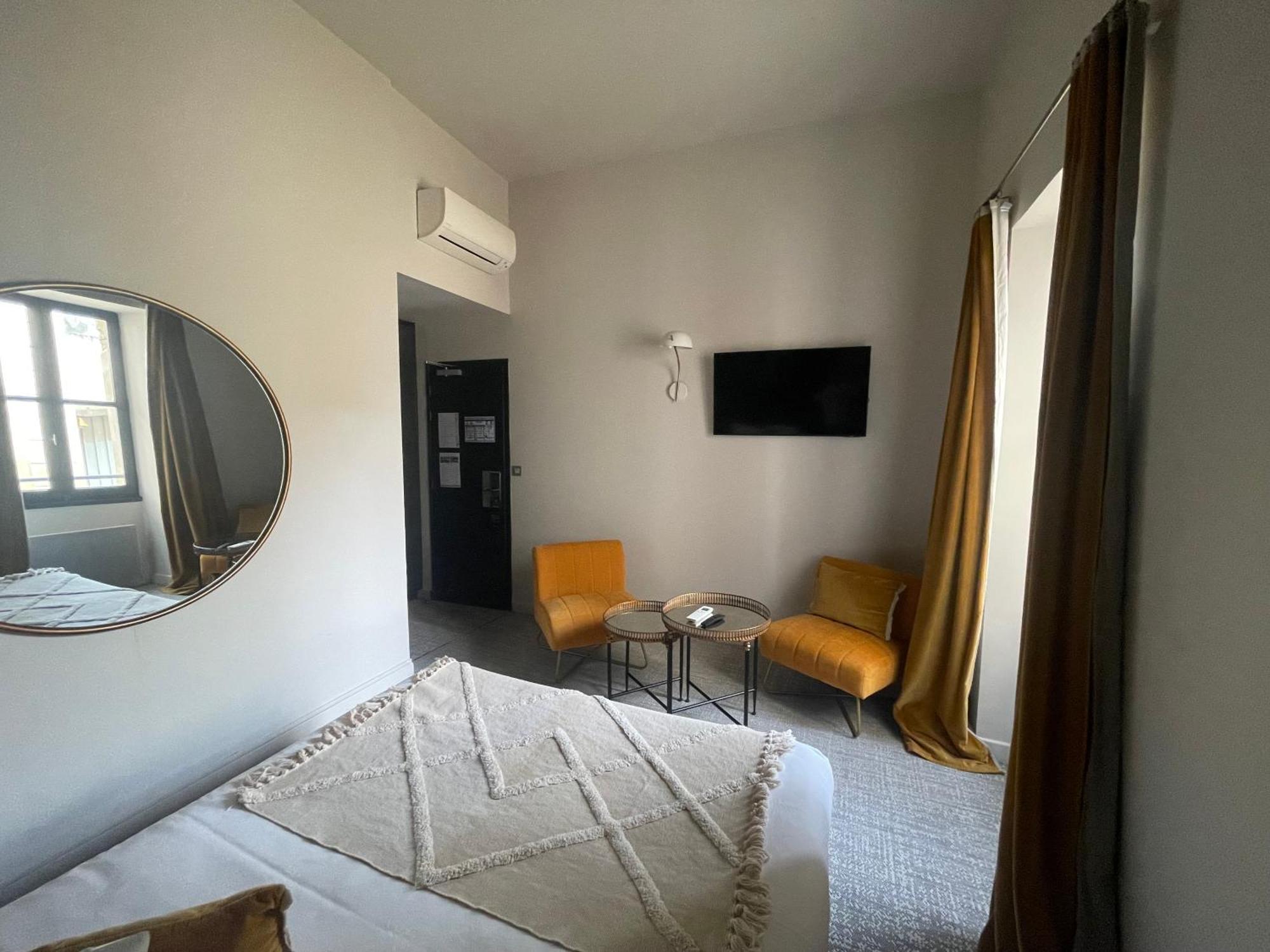 Le Victoria Boutique Hotel Saint-Paul-Trois-Châteaux Buitenkant foto
